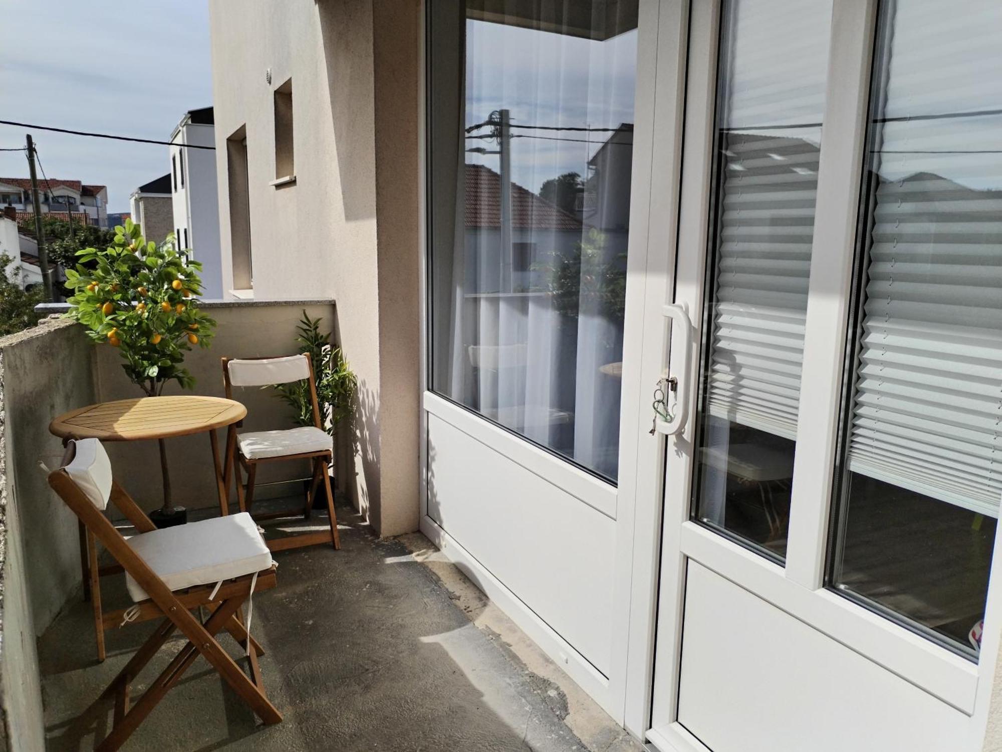 Family Apartment B&B Biograd Na Moru Exteriör bild