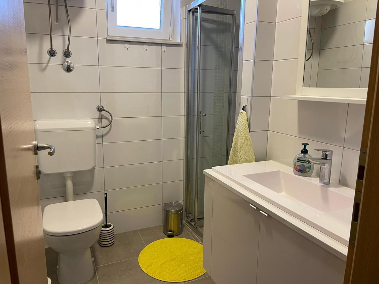 Family Apartment B&B Biograd Na Moru Exteriör bild