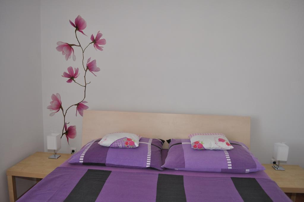 Family Apartment B&B Biograd Na Moru Exteriör bild